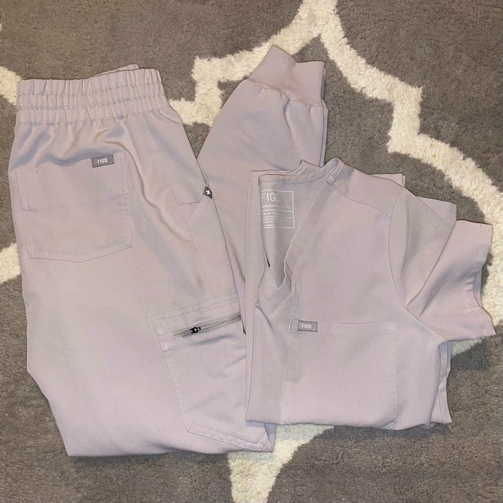 Figs XS jogger scrubs, high waisted and tall